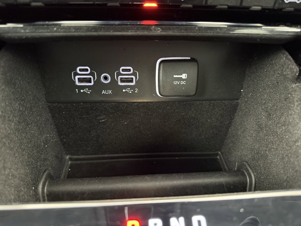 Used 2022 Jeep Grand Cherokee Limited image 34