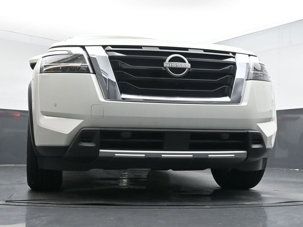 Used 2023 Nissan Pathfinder SL image 35