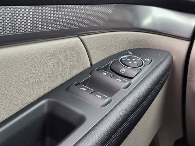 Used 2019 Ford Explorer XLT w/ Equipment Group 201A image 17