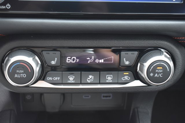 New 2025 Nissan Versa SR w/ Trunk Package image 24