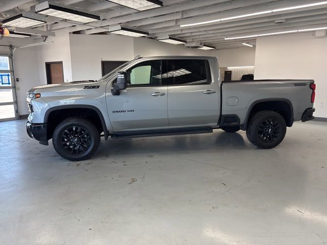 Used 2025 Chevrolet Silverado 3500 LTZ w/ LTZ Plus Package image 6