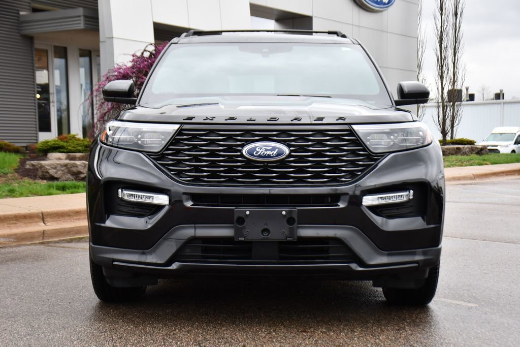 Used 2023 Ford Explorer ST-Line w/ Class IV Trailer Tow Package AWD/4WD image 10