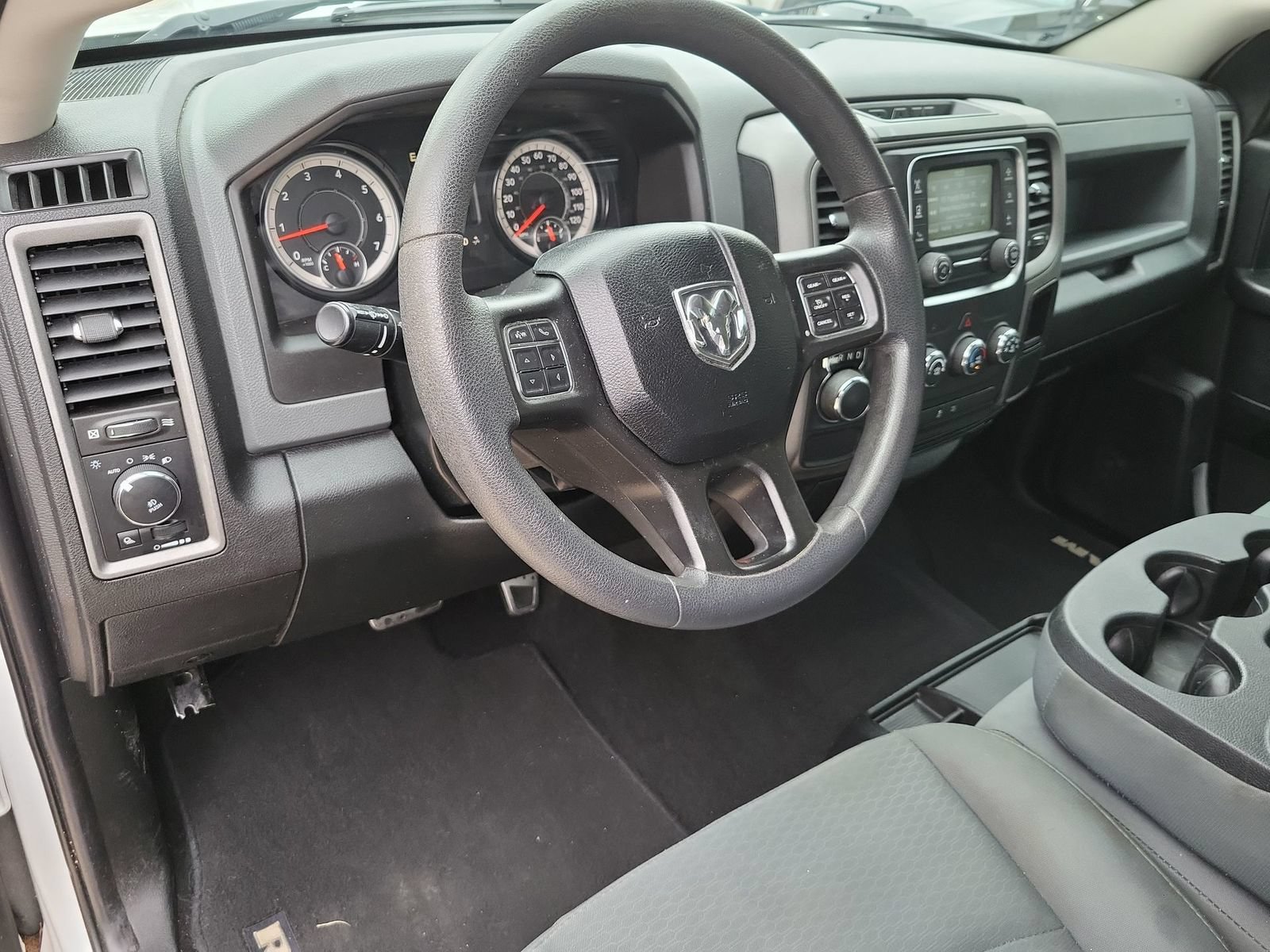 Used 2018 RAM 1500 Express w/ Express Value Package RWD image 10