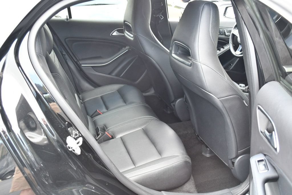 Used 2018 Mercedes-Benz GLA 250 4MATIC image 19
