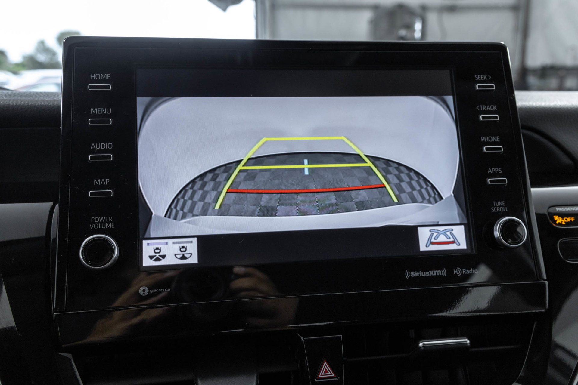 Used 2024 Toyota Camry XSE FWD image 10