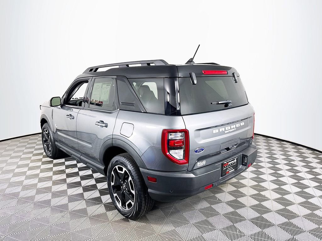 Used 2024 Ford Bronco Sport Outer Banks image 5