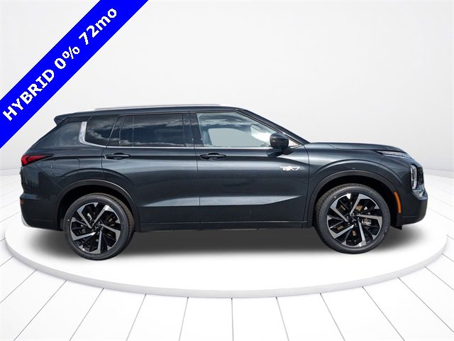 New 2025 Mitsubishi Outlander SEL image 3