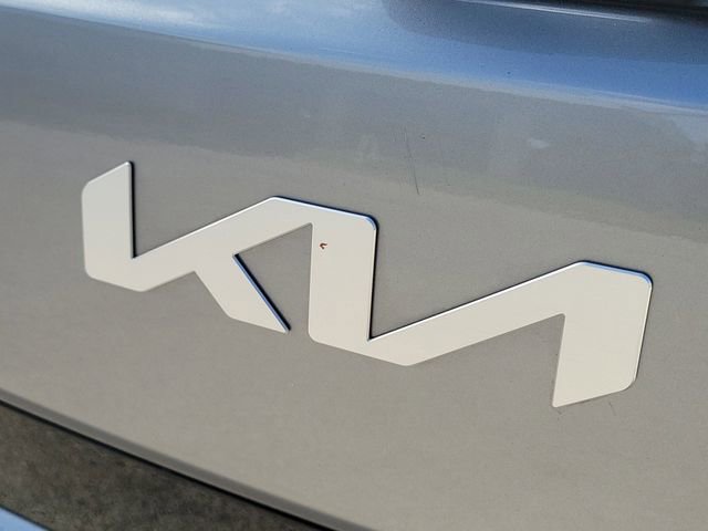 Used 2025 Kia Soul LX image 8