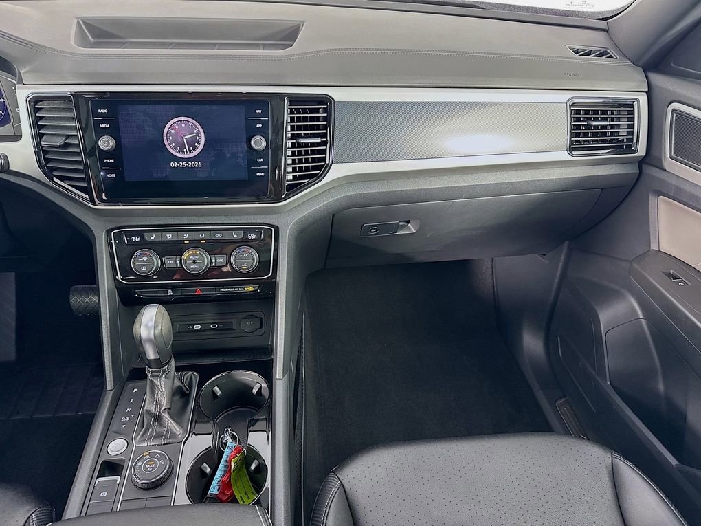 Used 2023 Volkswagen Atlas Cross Sport SEL image 25