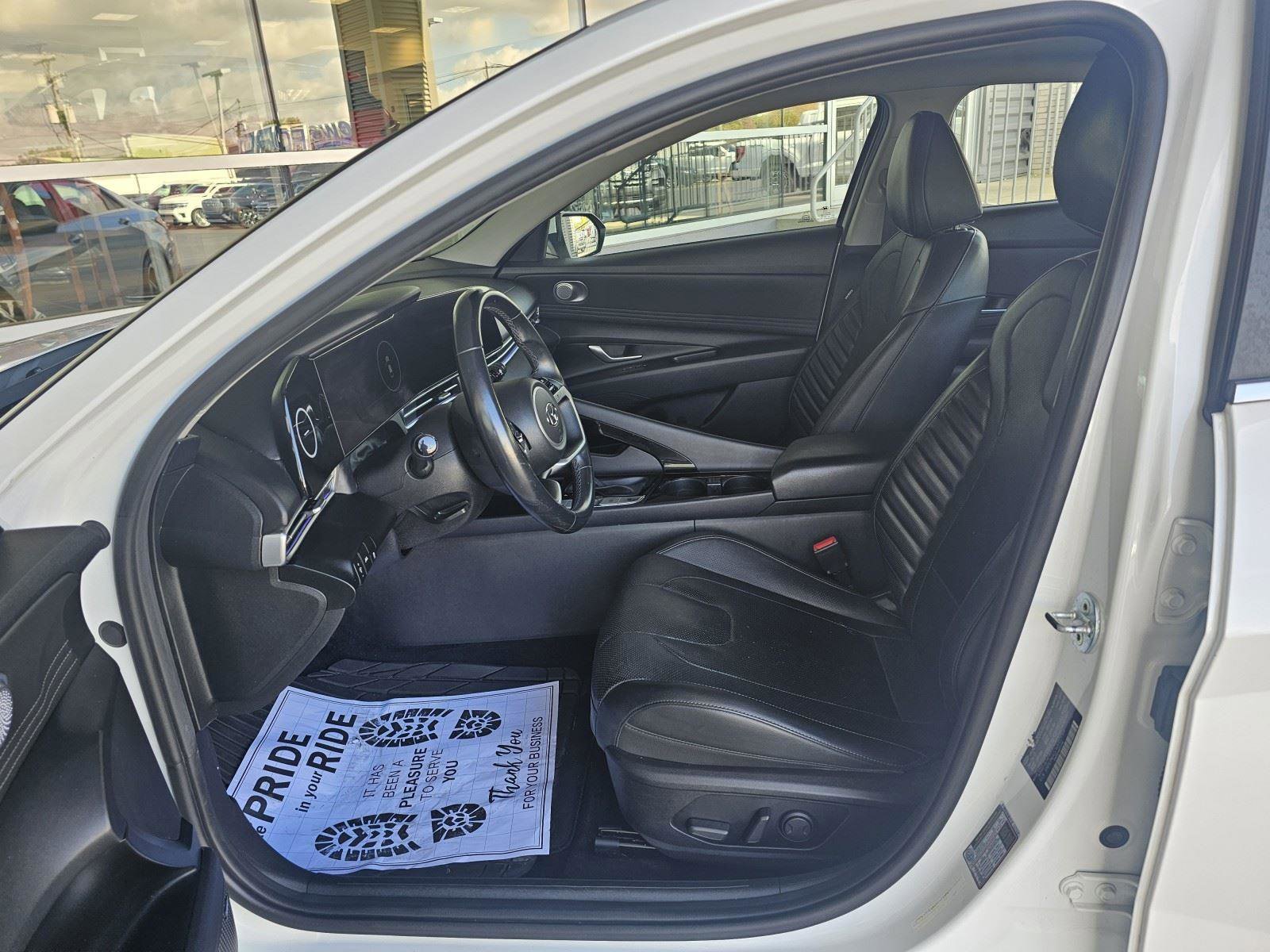 Used 2021 Hyundai Elantra Limited image 19