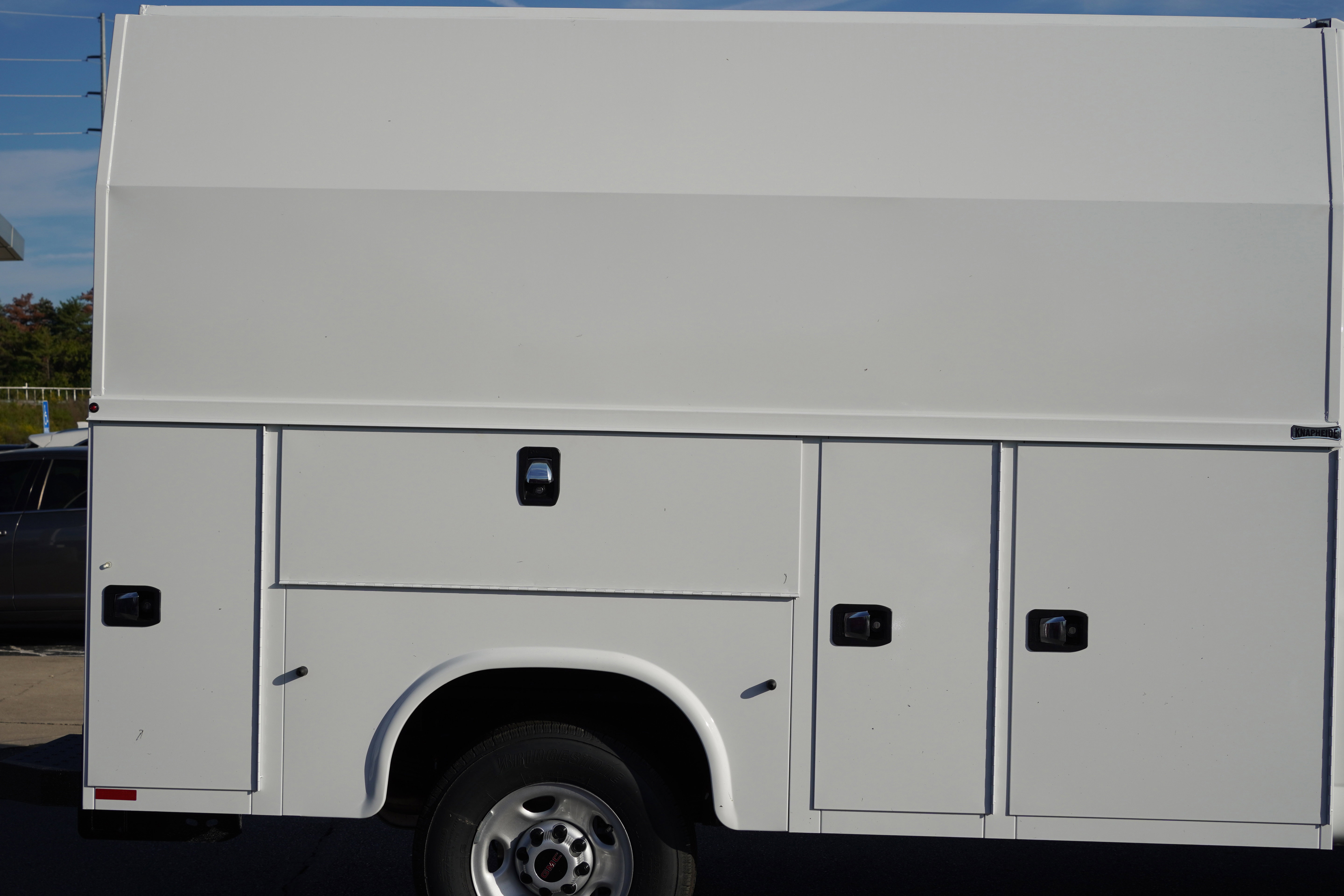 New 2025 GMC Savana 3500 w/ Power Convenience Package image 5