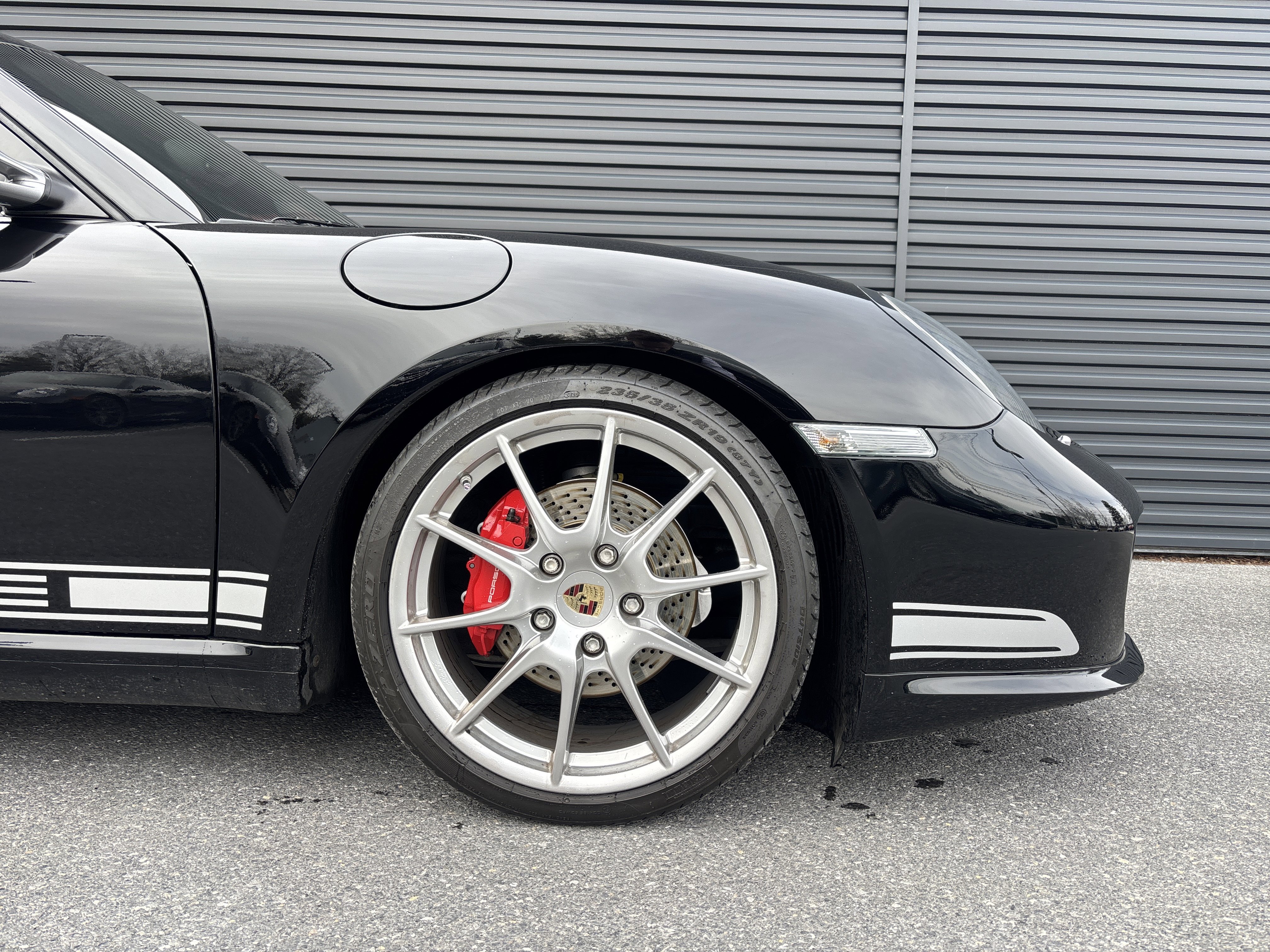 Used 2012 Porsche Cayman R image 9