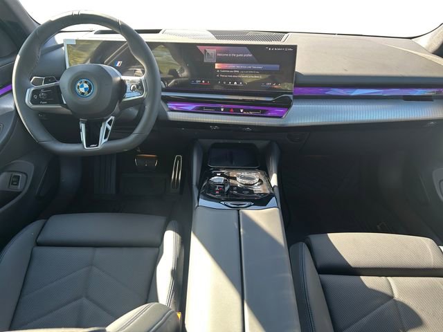 New 2026 BMW 550e xDrive w/ Executive Package image 16