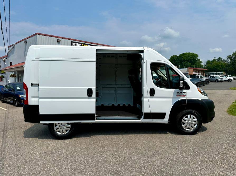Used 2021 RAM ProMaster 2500 w/ RV Ready Prep Package FWD image 6