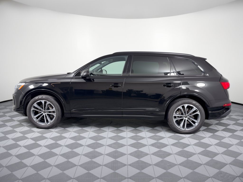 Certified 2025 Audi Q7 2.0T Premium Plus w/ Premium Plus Package AWD/4WD image 2
