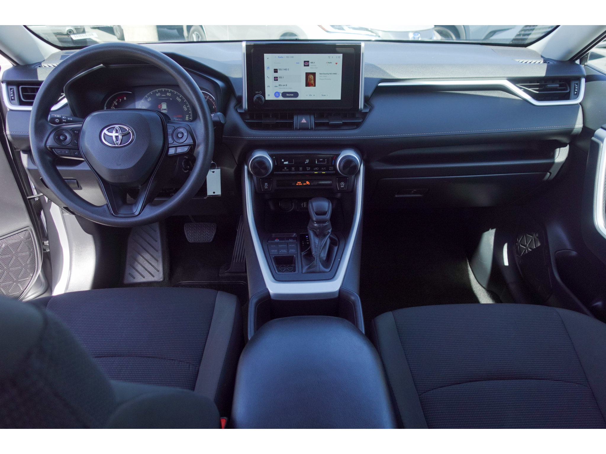 Certified 2025 Toyota RAV4 LE AWD/4WD image 21