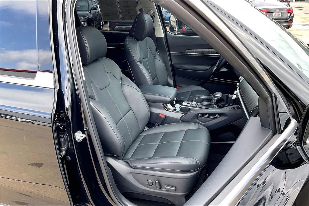 Used 2023 Kia Telluride SX AWD/4WD image 7