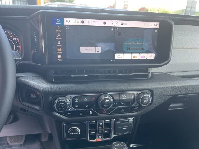 New 2025 Jeep Gladiator Sport image 14