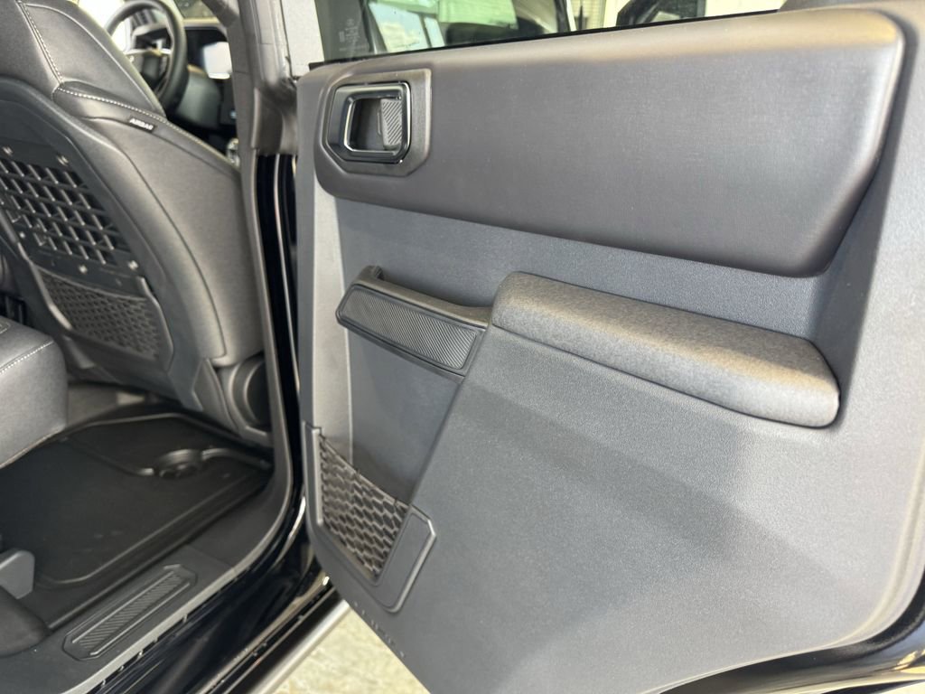 New 2025 Ford Bronco Badlands image 7