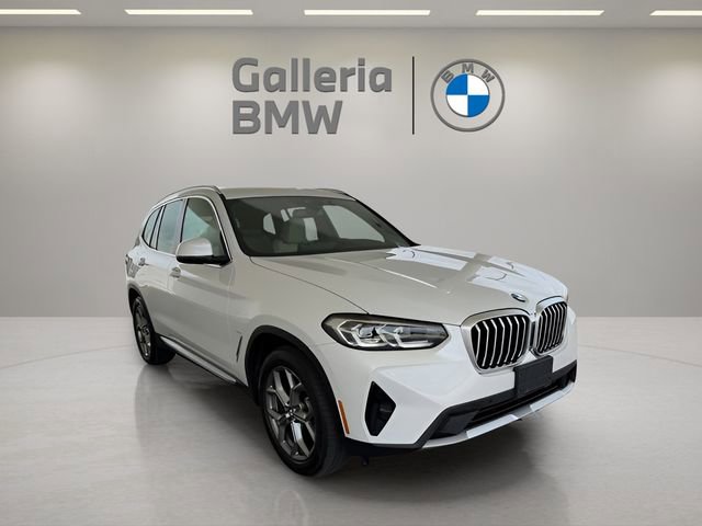 Used 2024 BMW X3 xDrive30i w/ Premium Package image 4