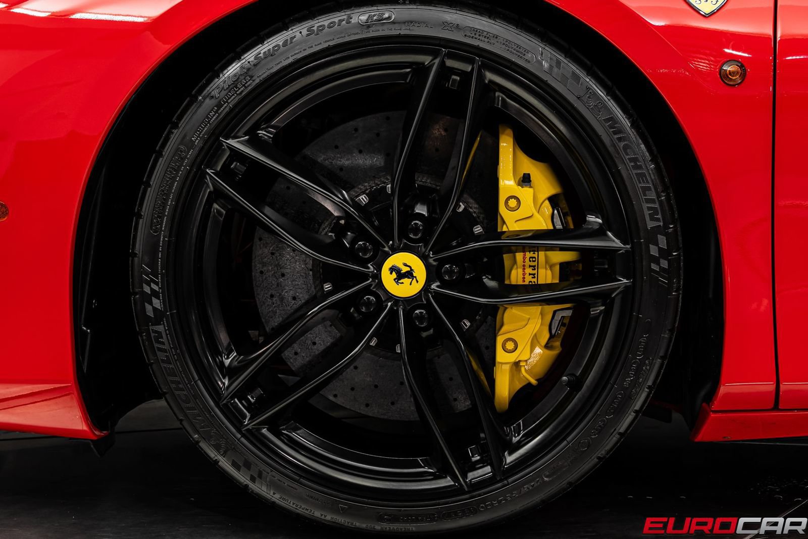 Used 2019 Ferrari 488 GTB RWD image 24
