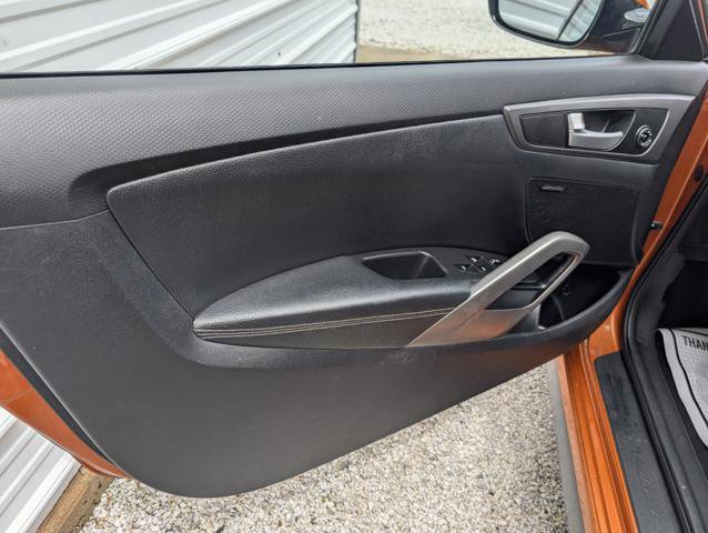 Used 2016 Hyundai Veloster Turbo w/ Option Group 04 FWD image 7
