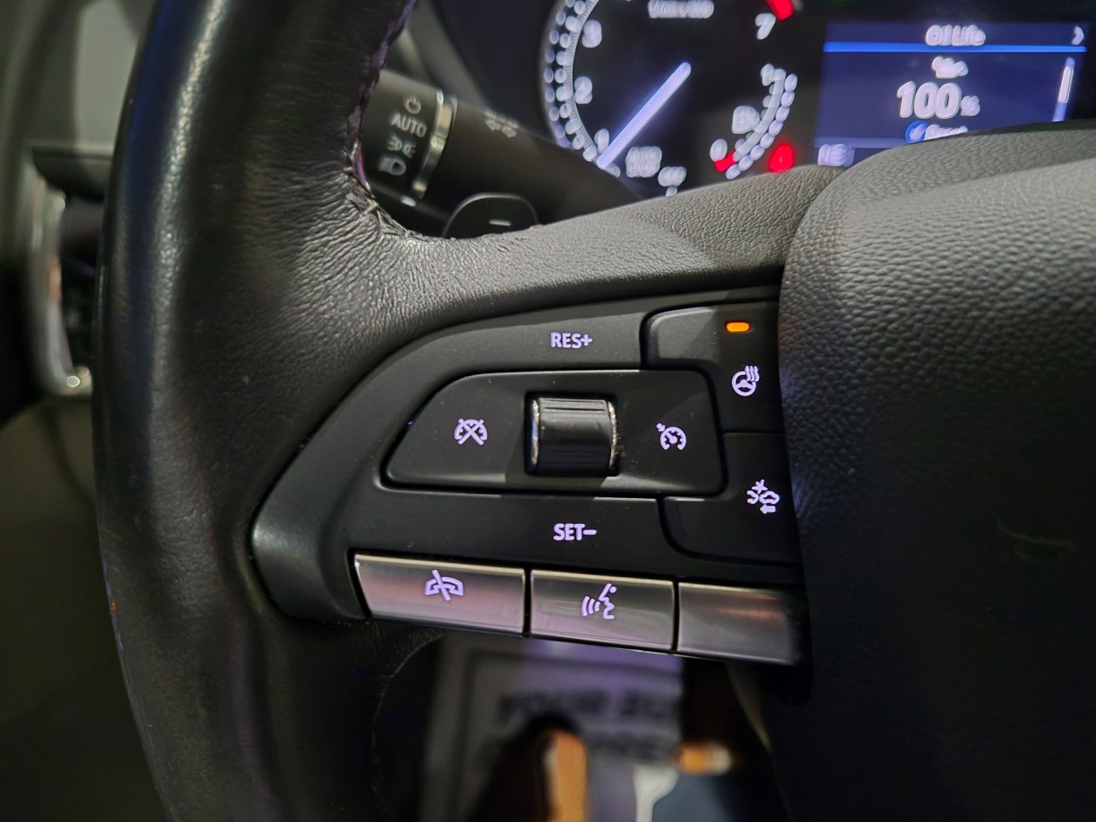 Certified 2023 Cadillac XT4 Luxury w/ Cold Weather Package image 23