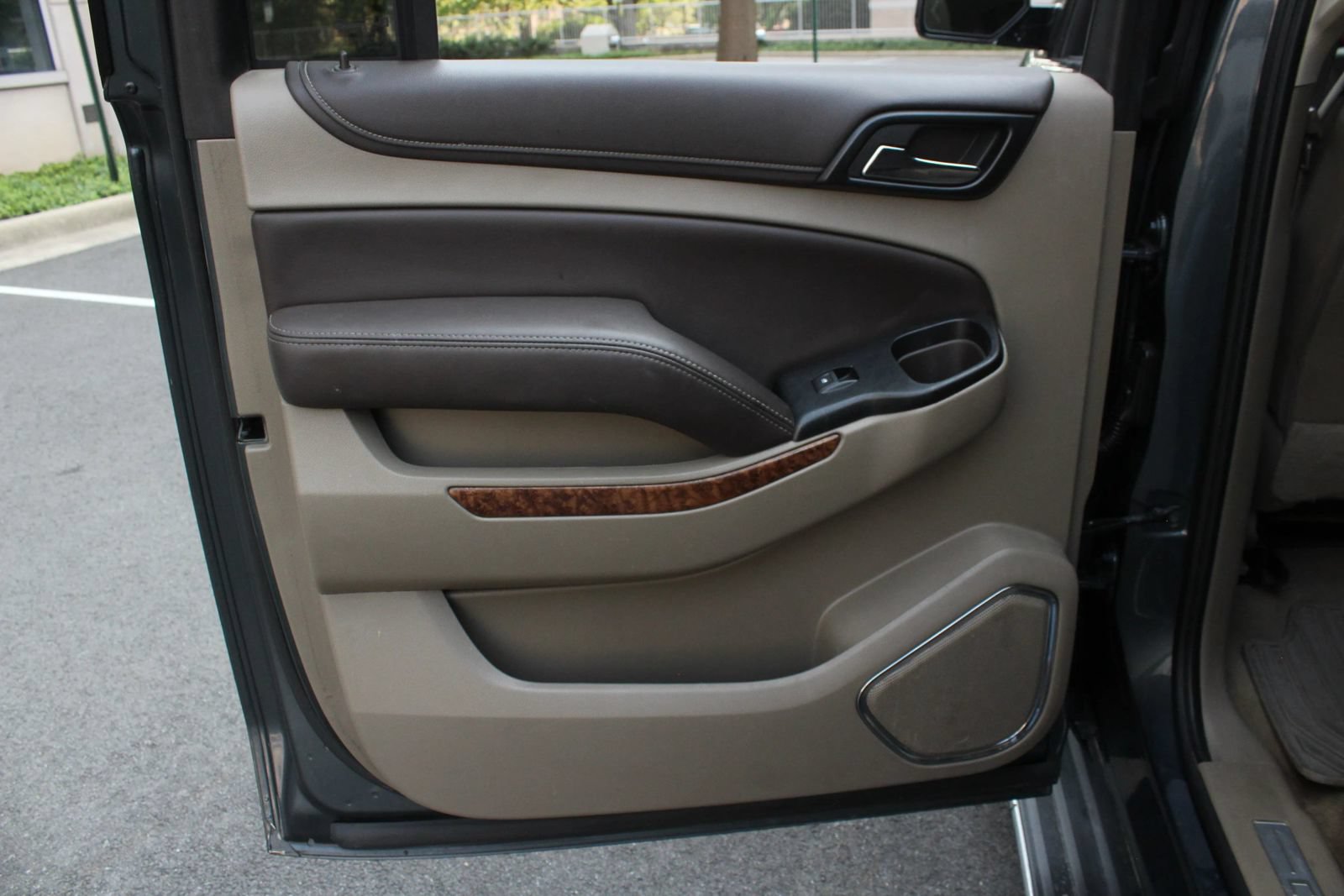 Used 2019 Chevrolet Suburban Premier AWD/4WD image 20