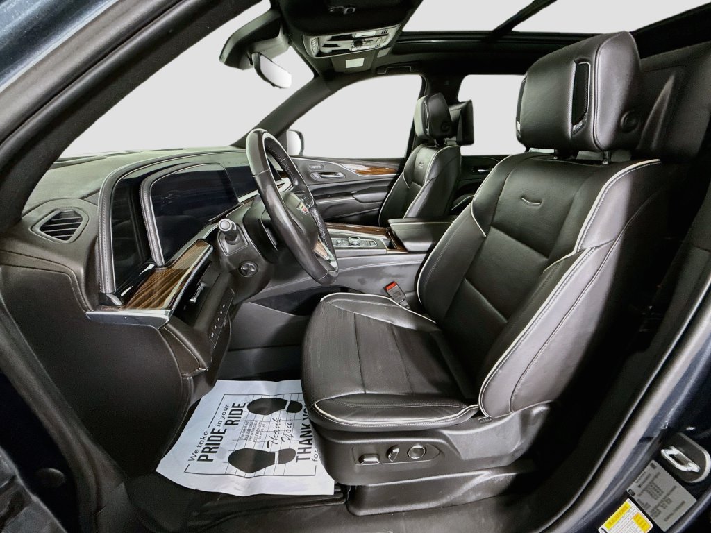 Used 2021 Cadillac Escalade Premium Luxury AWD/4WD image 21