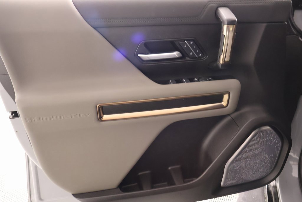 Used 2025 GMC Hummer EV 2X image 15