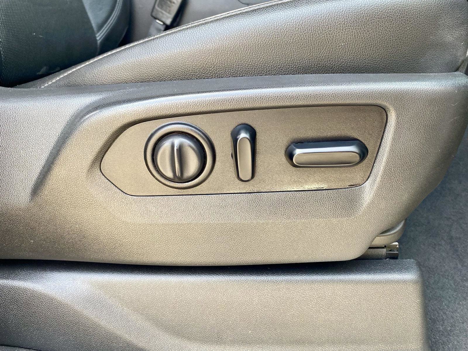 Used 2020 GMC Sierra 1500 SLT w/ SLT Premium Plus Package image 23