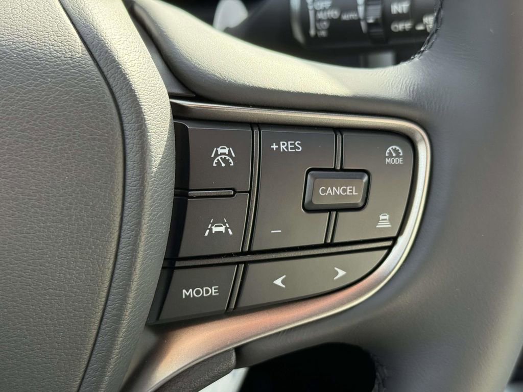 New 2025 Lexus UX 300h AWD image 17