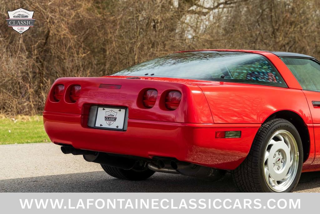 Used 1991 Chevrolet Corvette Coupe image 34