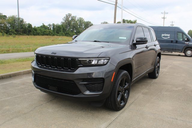 Used 2022 Jeep Grand Cherokee Altitude