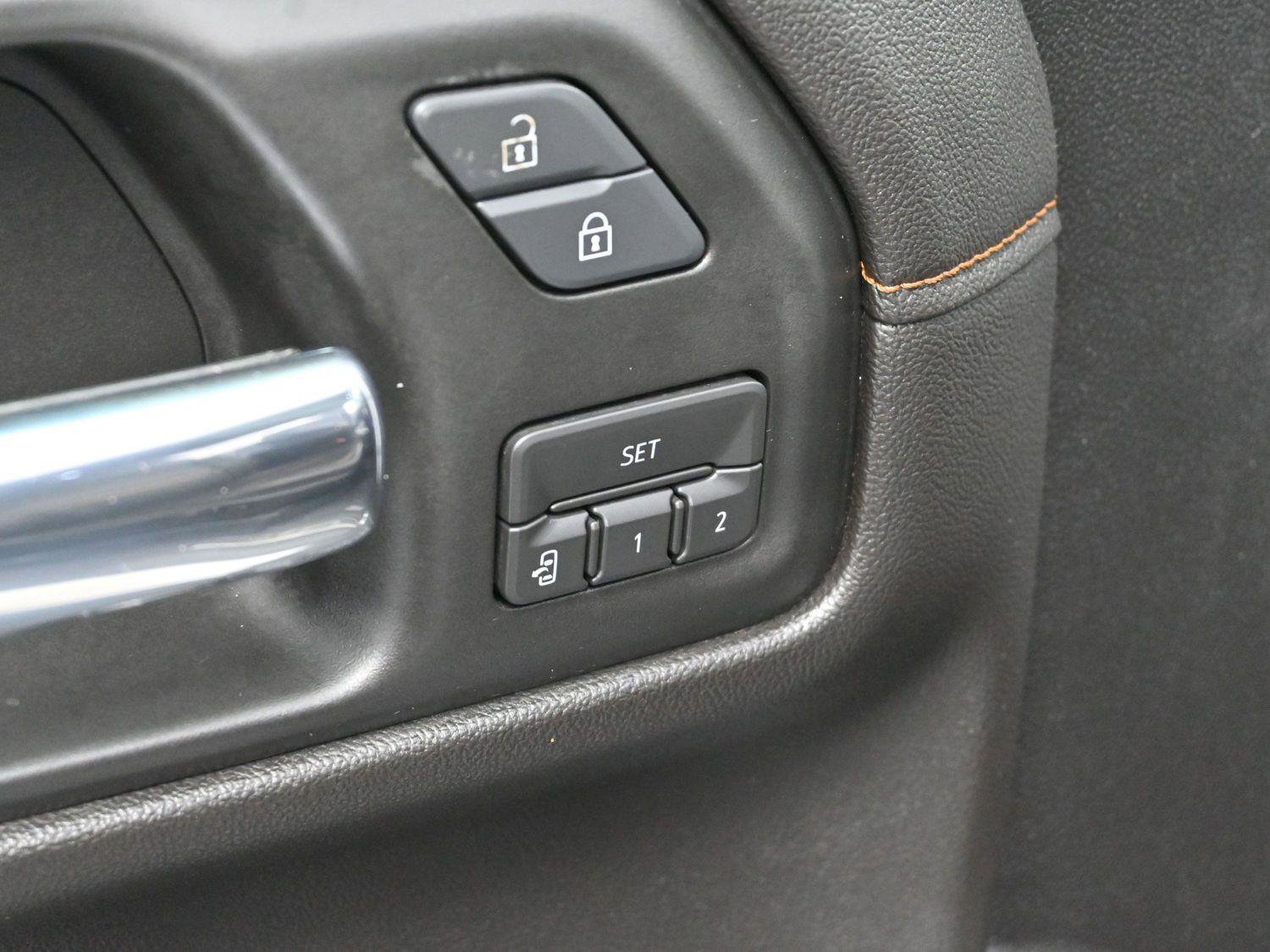 Used 2019 GMC Sierra 1500 AT4 w/ AT4 Premium Package image 11