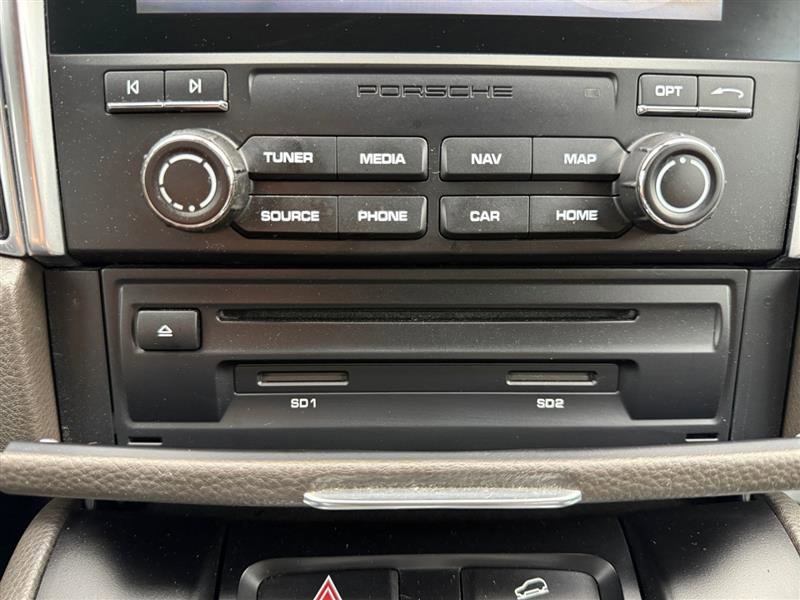 Used 2018 Porsche Macan AWD image 22