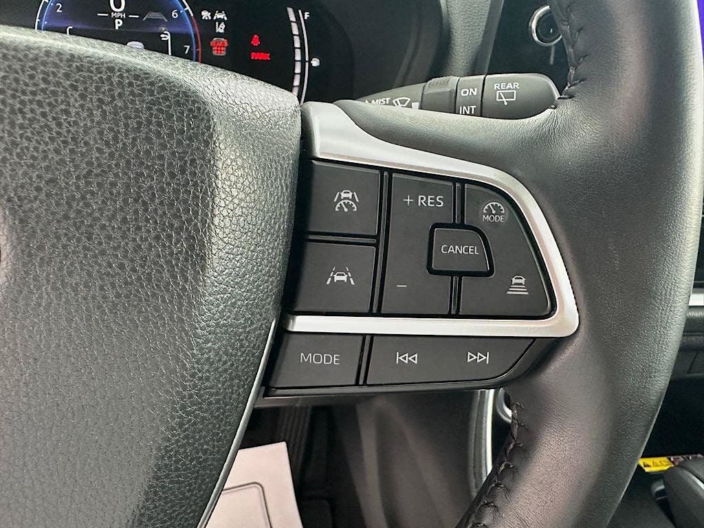 Certified 2024 Toyota Grand Highlander AWD image 22