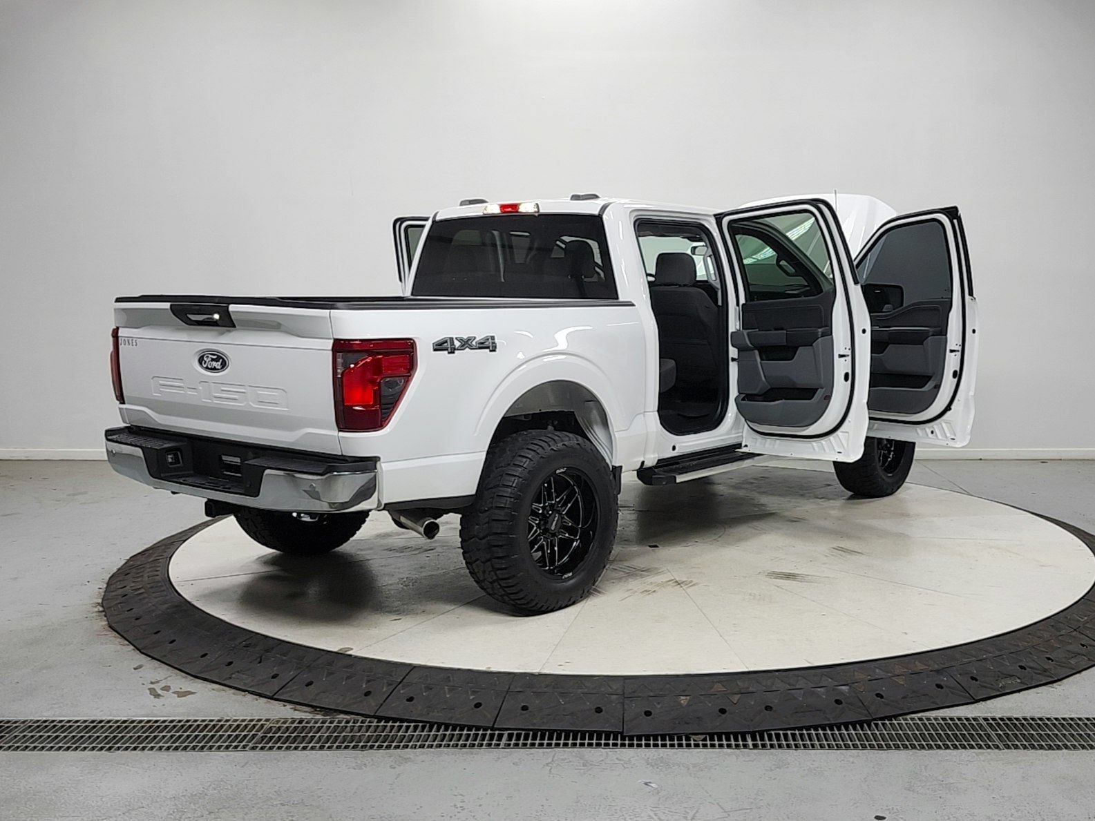 Used 2024 Ford F150 XLT w/ Mobile Office Package AWD/4WD image 16