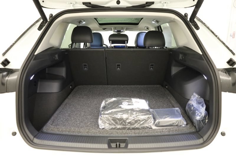 New 2026 Volkswagen Tiguan SE AWD/4WD image 34