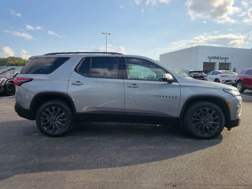 Certified 2023 Chevrolet Traverse RS w/ LPO, Floor Liner Package AWD/4WD image 7