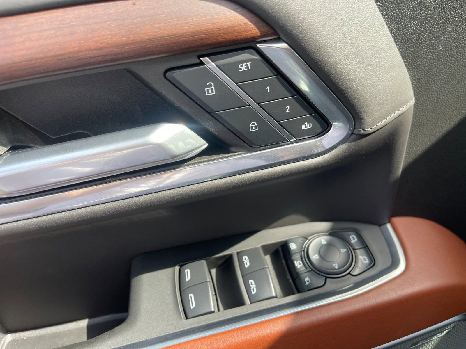 Used 2024 GMC Sierra 2500 Denali Ultimate w/ Max Trailering Package image 13