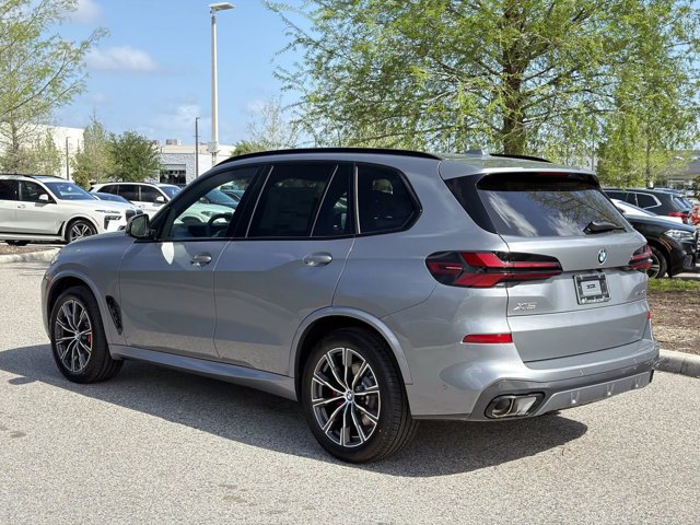 New 2026 BMW X5 sDrive40i w/ M Sport Package RWD image 5