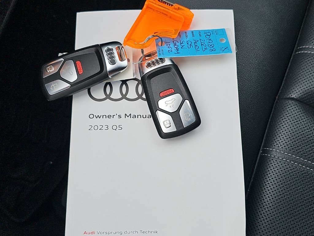 Certified 2023 Audi Q5 Premium AWD/4WD image 5