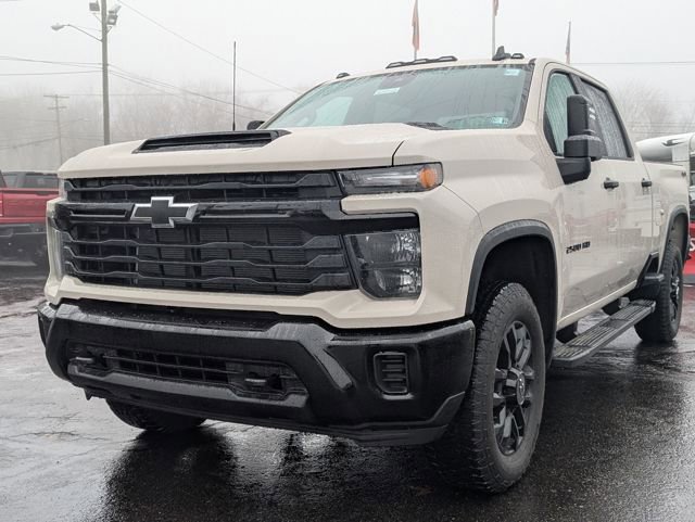 New 2026 Chevrolet Silverado 1500 Custom Trail Boss w/ LPO, Dark Essentials Package image 3