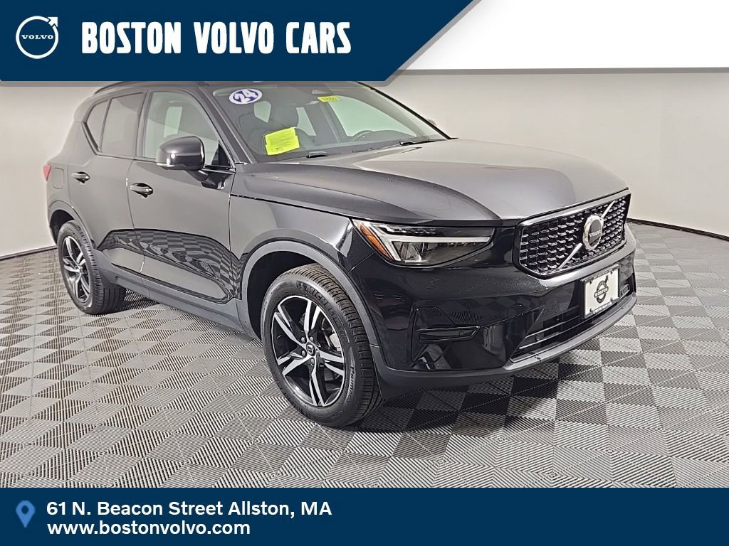 Certified 2024 Volvo XC40 B5 Core
