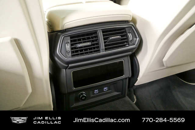 Used 2025 Lamborghini Urus SE image 22