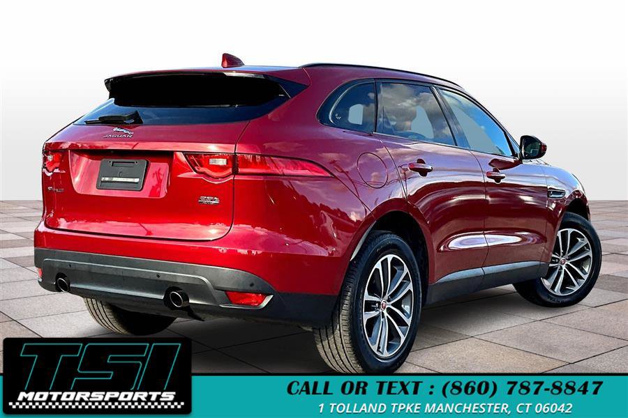 Used 2018 Jaguar F-PACE Premium image 2
