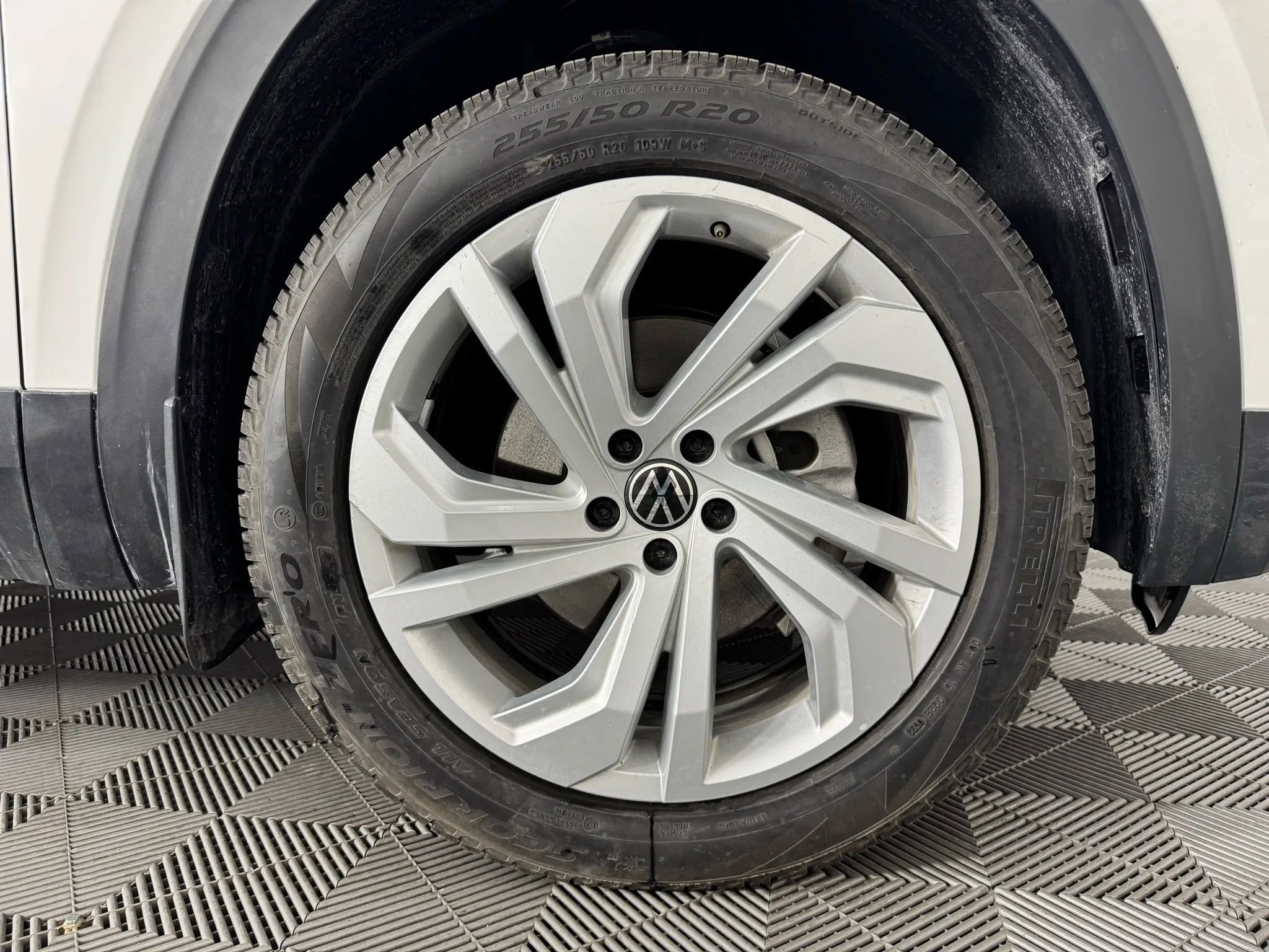 Used 2021 Volkswagen Atlas SE image 51