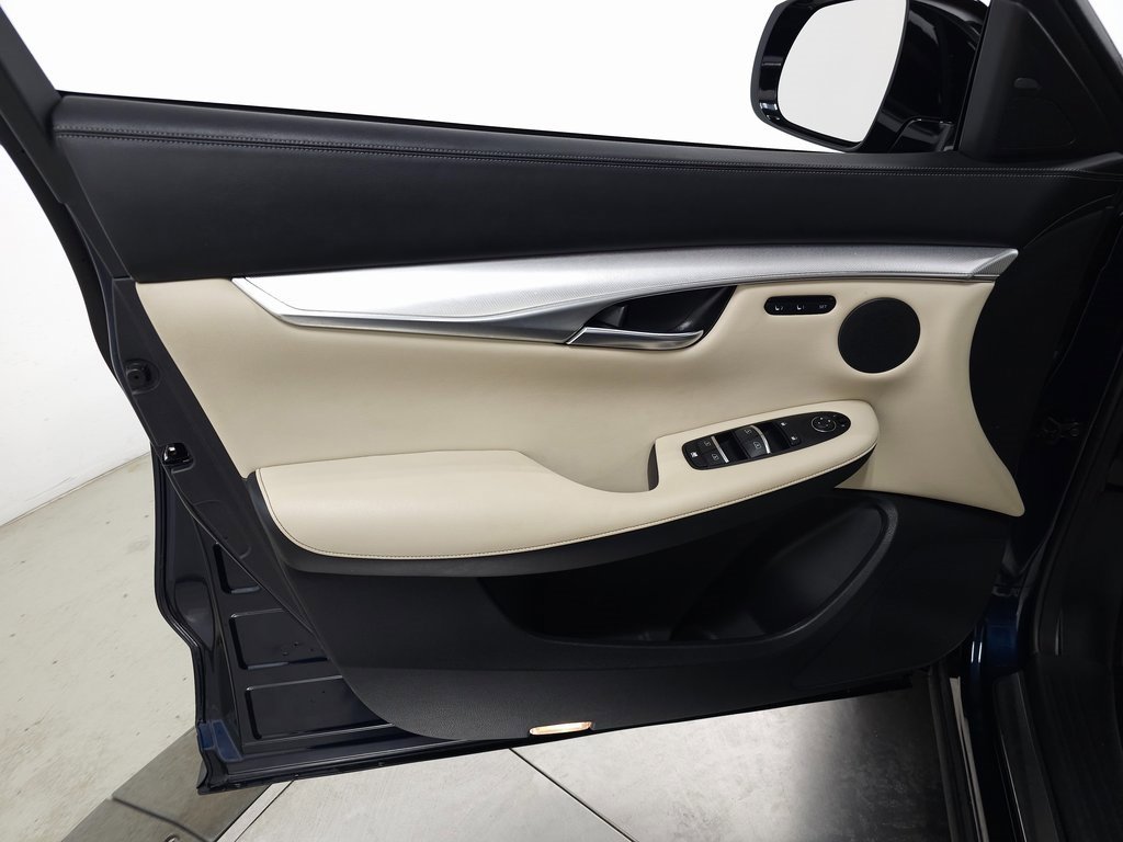 Used 2021 INFINITI QX50 Essential w/ Convenience Package image 15