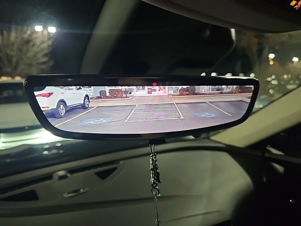 Used 2021 Buick Envision Avenir w/ Technology Package II image 8